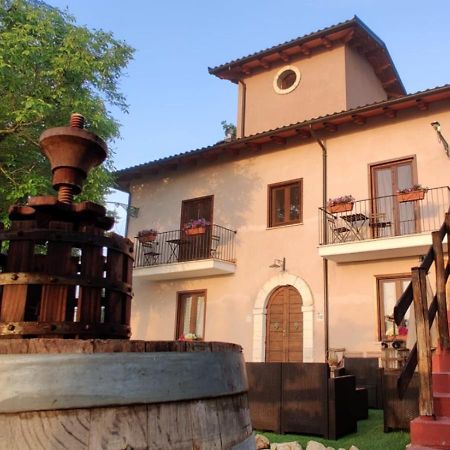 "Il Casaletto" Agriturismo Moderno, Vista Panoramica E Cibo Spettacolare- Scurcola Marsicana Kültér fotó
