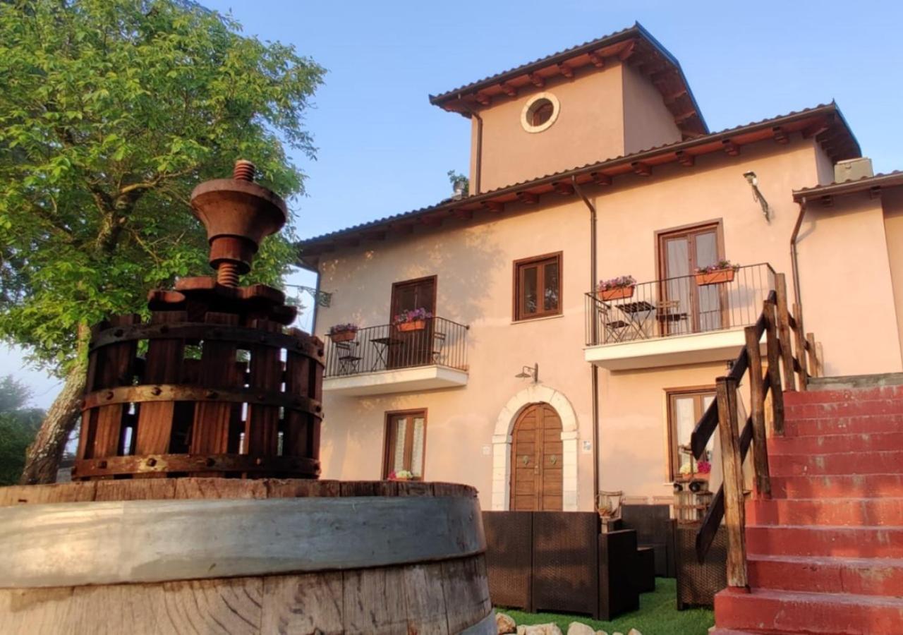 "Il Casaletto" Agriturismo Moderno, Vista Panoramica E Cibo Spettacolare- Scurcola Marsicana Kültér fotó