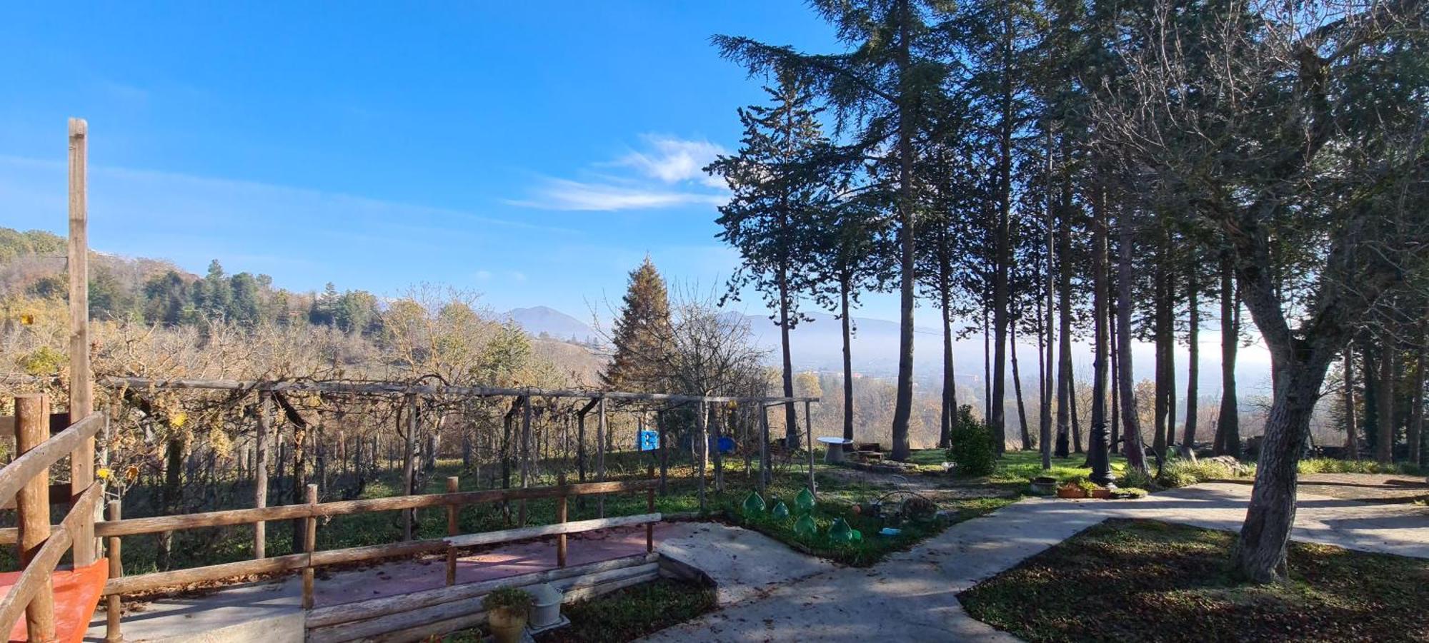 "Il Casaletto" Agriturismo Moderno, Vista Panoramica E Cibo Spettacolare- Scurcola Marsicana Kültér fotó